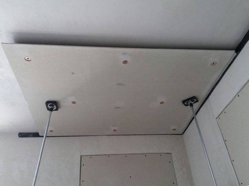 Izolare fonică eficientă a tavanului