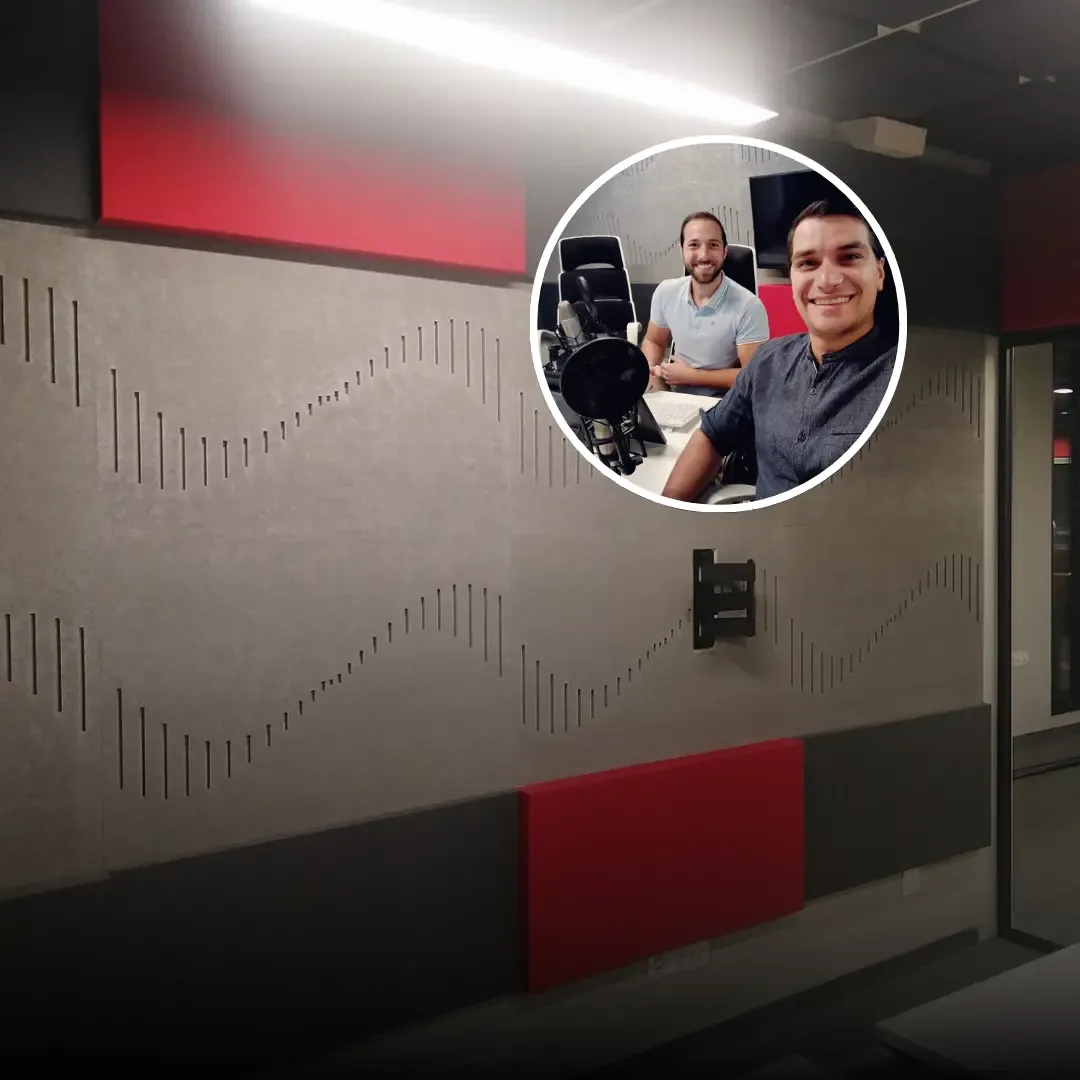 Instalare panouri acustice într-un studio radio celebru