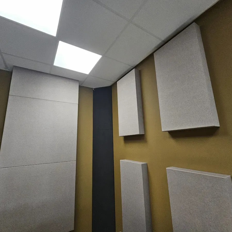Precision Acoustics: O soluție multi-etapă pentru Amusnet