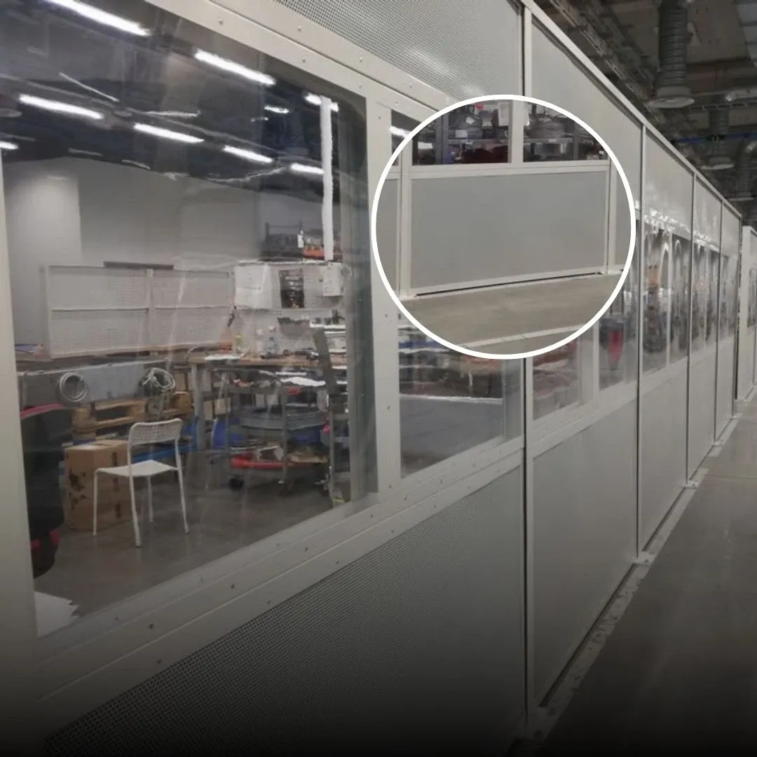 Bariera de izolare fonica industriala intr-o fabrica de masini