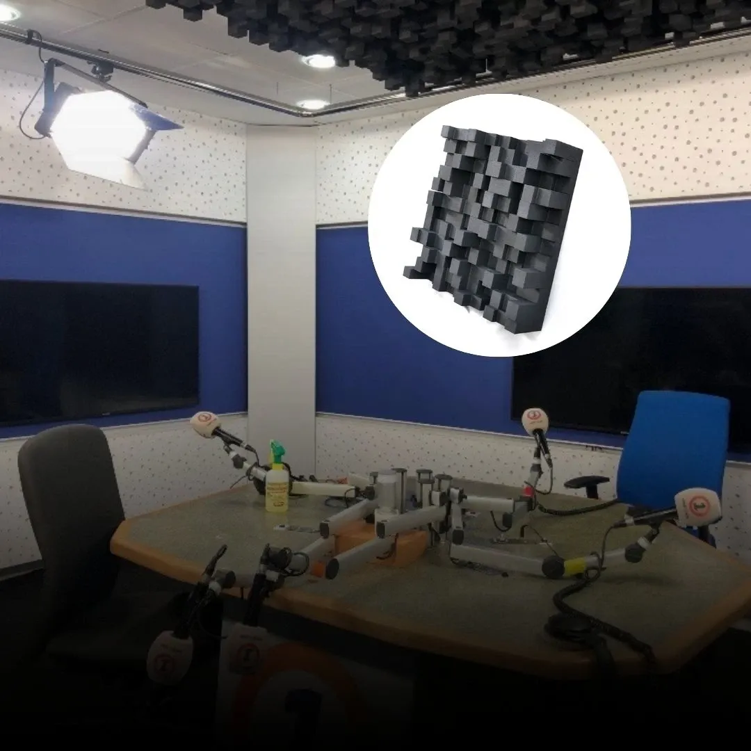 Tratament acustic în studioul radio din Tanger, Maroc