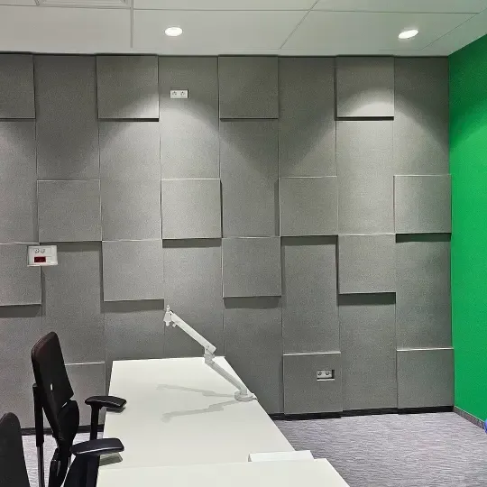 Tratament acustic pentru studio podcast si de înregistrare audio