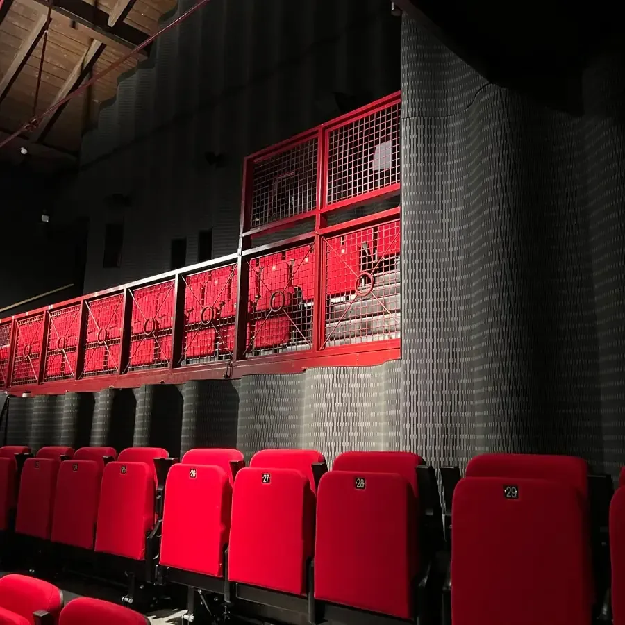 Renovarea acustică a Teatrului Arena din Bratislava