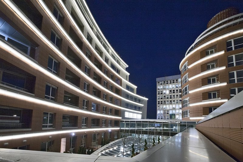 Izolare fonica a restaurantului in "San Stefano Plaza"