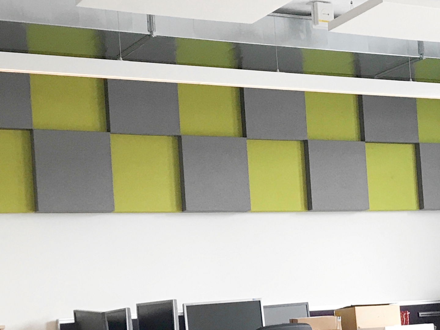 Îmbunătățirea acustică la Welser Profiles Office Extension