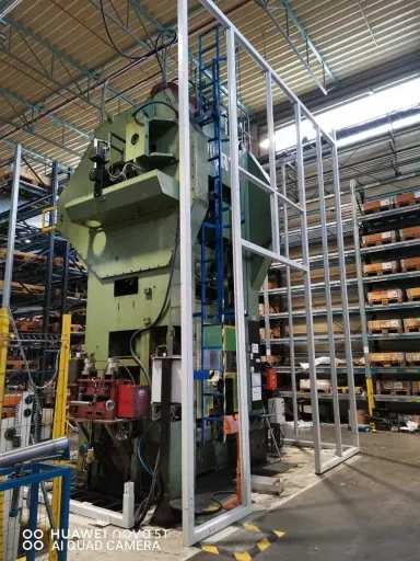 Cabina de izolare fonica pentru presa de perforare Miba, Slovakia