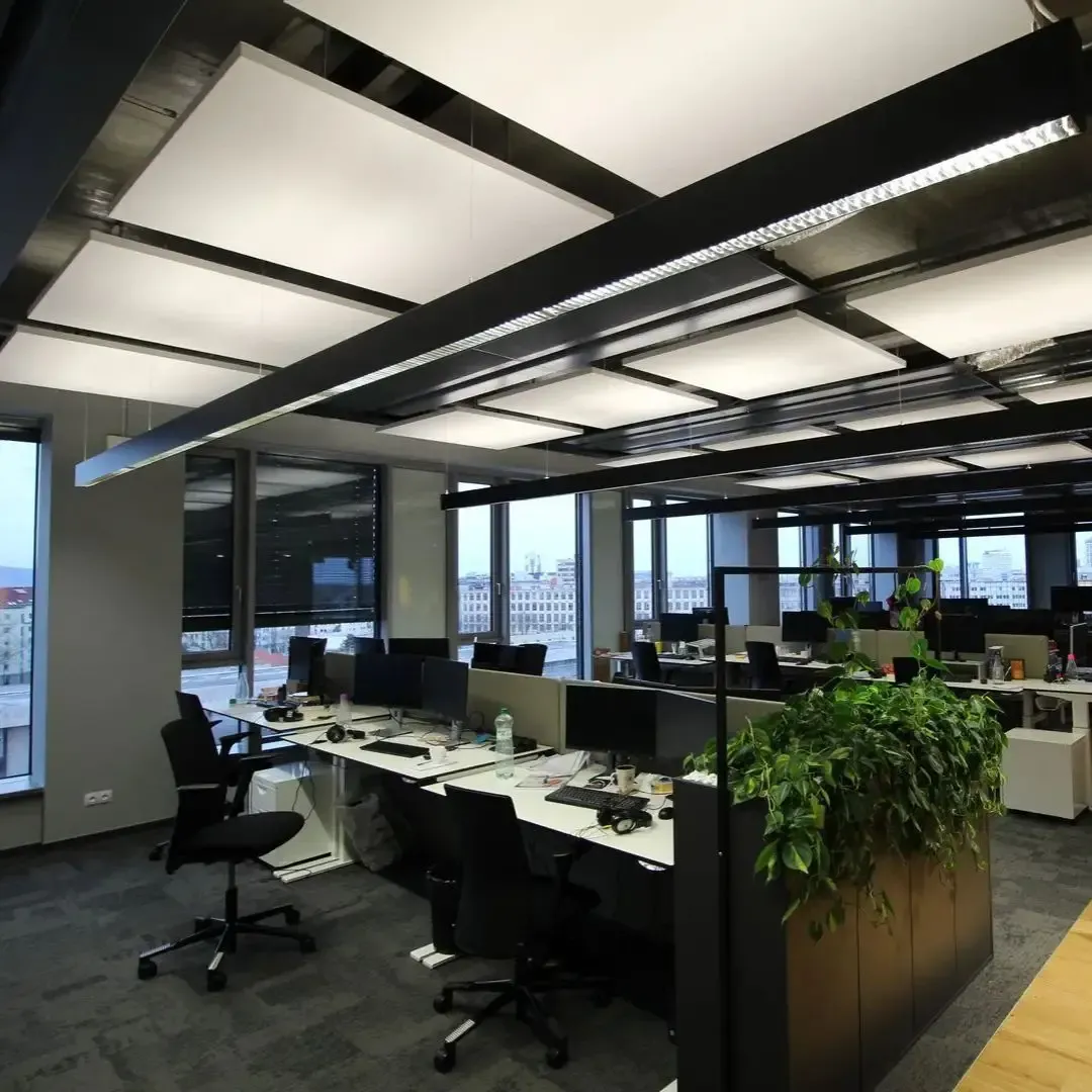 Tratament acustic pentru biroul deschis de 2.000 m² al Sygic din Bratislava