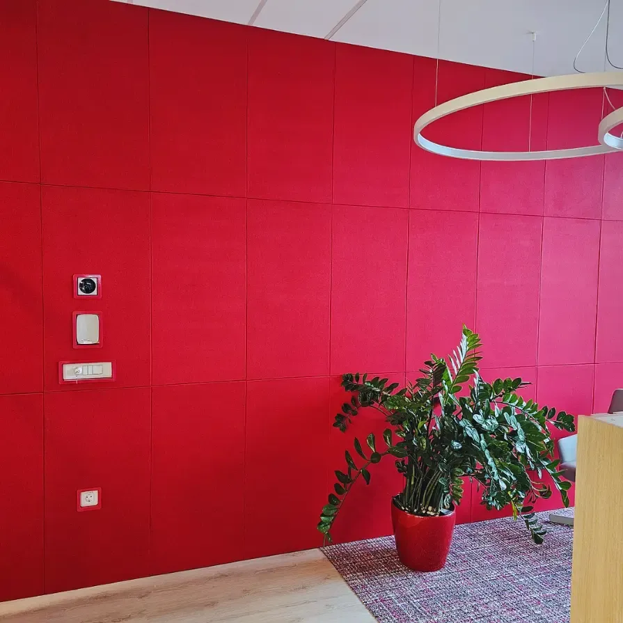 Tratament acustic personalizat pentru un birou de lux
