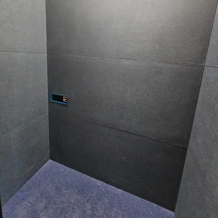 Tratament acustic pentru cabine telefonice de birou
