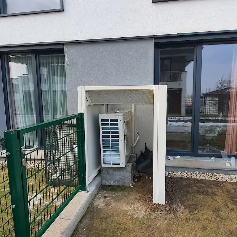 Izolarea fonică a unei unități de aer condiționat exterioare la Parcul de Afaceri Sofia