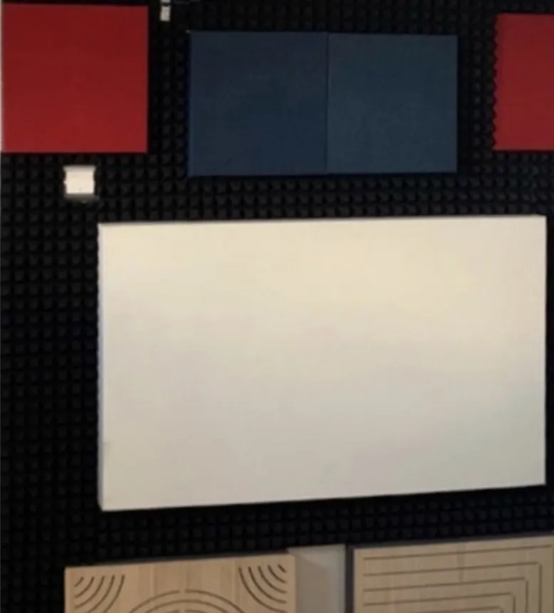 Izolare acustică și a vibrațiilor personalizată pentru un studio de tobe