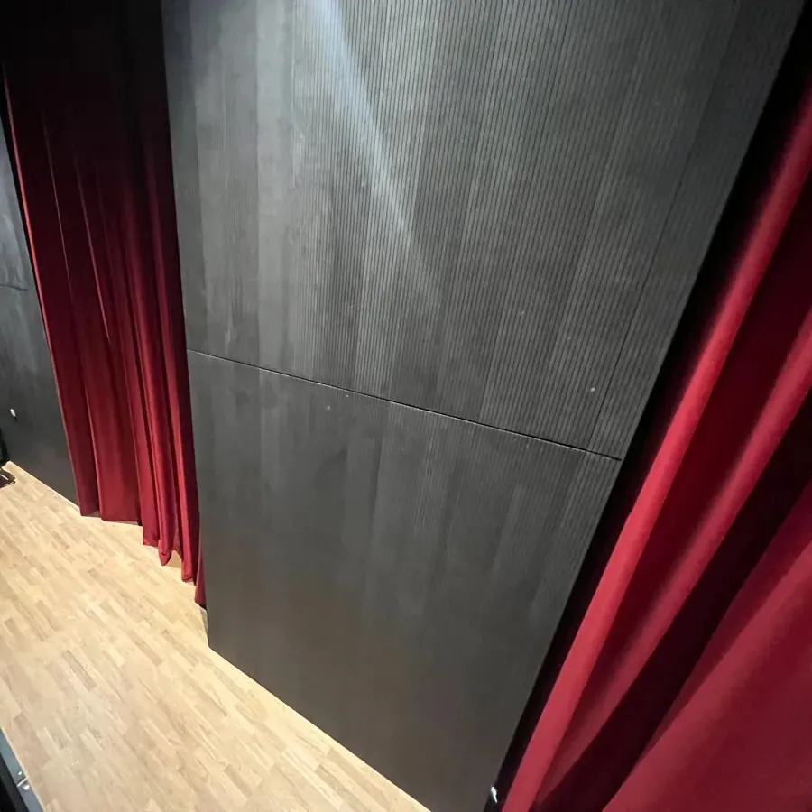 Renovarea acustică a Teatrului Arena din Bratislava