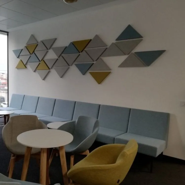 Tratament acustic personalizat al unui birou IT open-space