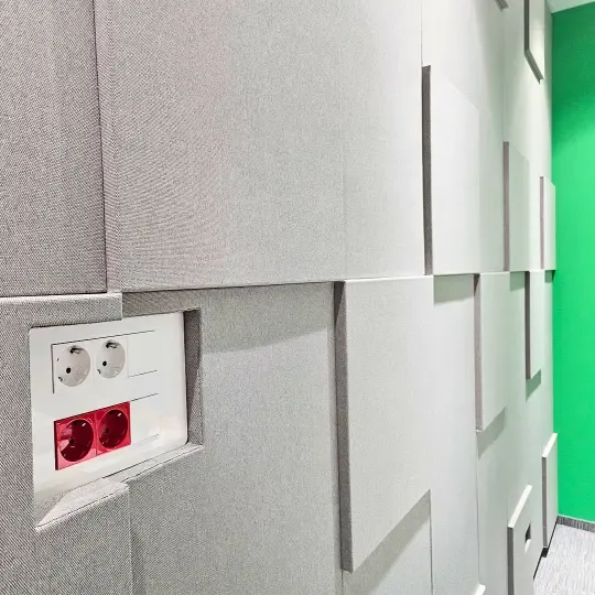 Tratament acustic pentru studio podcast si de înregistrare audio